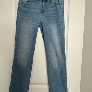 Classic Light Blue Women's Straight-Leg Jeans